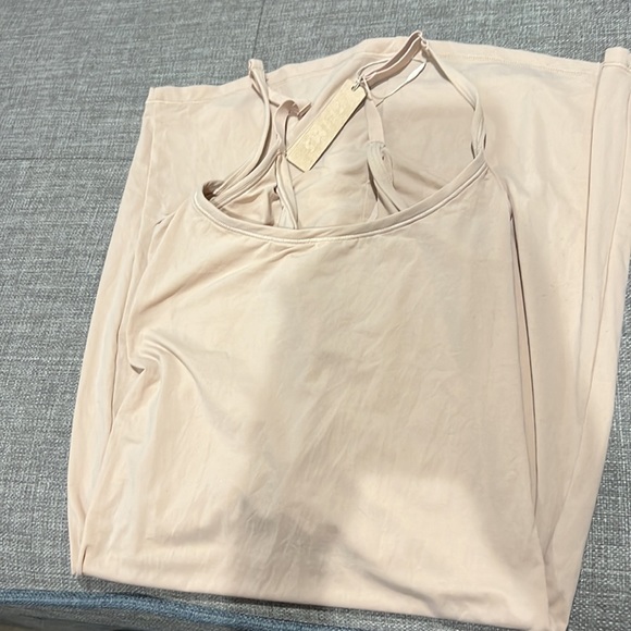 Skims Slip Dress. Fits Everybody dress. - Picture 4 of 9